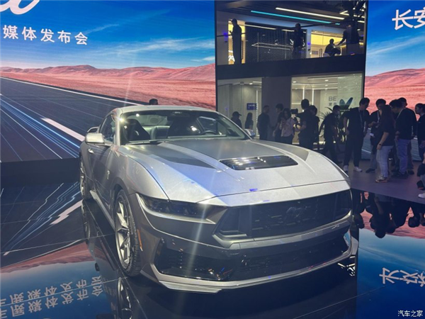 广州车展全是新车 但人多的只有国产车